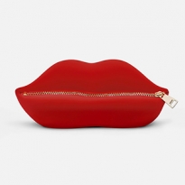 Moschino представил первую коллекцию мебели