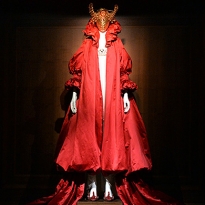 Выставка Savage Beauty в музее Виктории и Альберта побила рекорды посещаемости