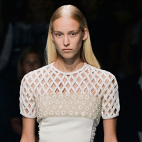 Обзор Buro 24/7: Balenciaga, весна-лето 2015