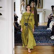 Парижская неделя моды: Valentino, весна-лето 2017