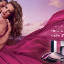 Наталья Водянова снова стала лицом аромата Euphoria