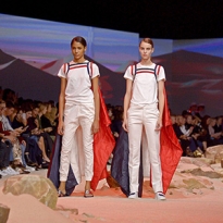 Парижская неделя моды: Moncler Gamme Rouge, весна-лето 2017