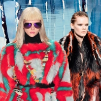 Как носить мех этой зимой