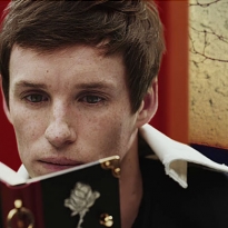 Эдди Редмэйн в первом видео для Prada