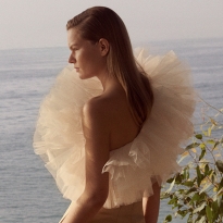 Сознательность, переработка и новая коллекция Conscious Exclusive: H&M дал BURO. комментарий о расследовании Елены Володиной