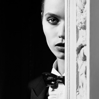 Эбби Ли Кершоу в новом проекте Эди Слимана