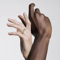 «Звуковое» кольцо, неустойчивая посуда, нейрочувствительные татуировки: лучшие проекты выпускников БВШД-2019