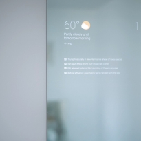 Инженер Google превратил простое зеркало в \"умное\"