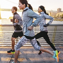 Nike и фонд «Обнаженные сердца» проведут первый digital-забег
