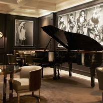 Работы Нормана Сиффа появились в Hotel Bel-Air в Лос-Анджелесе