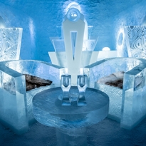 Первый в мире круглогодичный ледяной отель открыли в Швеции