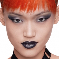 Haus Laboratories Леди Гаги, Victoria Beckham Beauty и другие бьюти-марки звезд