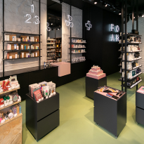 Как открыть магазин косметики и не облажаться? Выясняем на примере Foam Store