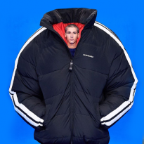 Вирусная проходка на Margiela, пранкер на показе Chanel и другие мемы с недель моды