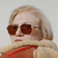 Как ухаживать за седыми волосами