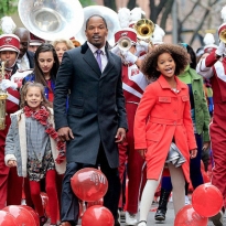 Кэмерон Диаз и Джейми Фокс в трейлере мюзикла \"Энни\"