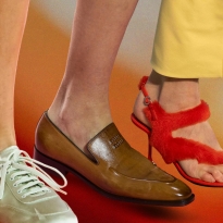 Ретро-клоги, сникеры и не только. Самая модная обувь на весну 2026