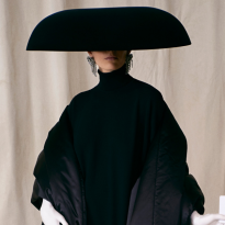 Посмотрите первую за 53 года кутюрную коллекцию Balenciaga