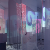 «Сакральность спекулятивна». Художница Софа Скидан о важности «практик настоящего» и апсайклинге в искусстве