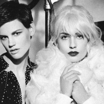 Надя Бендер и Саския де Брау в съемке Numero