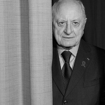 Пьер Берже награжден орденом Почетного легиона