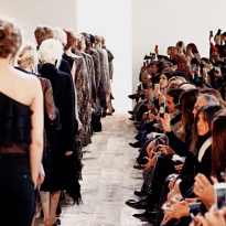 Michael Kors стали №1 среди люксовых брендов в Instagram