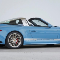 Porsche посвятил новый автомобиль вулкану Этна