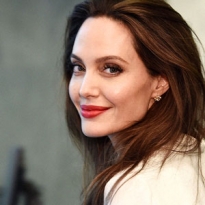 Анджелина Джоли предложила Брэду Питту выбор между детьми и Канье Уэстом