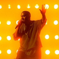 Канье Уэст впервые возглавил рейтинг Forbes самых высокооплачиваемых рэперов