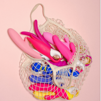 Секс-игрушки и секс-косметика: подборка не только ко Дню влюбленных