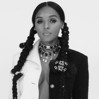 Маргарет Куэлли, Жанель Монэ и другие гости показа Chanel в Париже