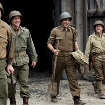 Джордж Клуни запустил сайт \"Охотников за сокровищами\" и опубликовал новый трейлер