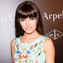 Голосуем: новый образ Камиллы Белль