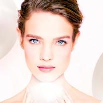 Наталья Водянова в новой рекламе Guerlain Blanc de Perle