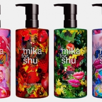 Фотограф Мика Нинагава и Shu Uemura выпустили совместную коллекцию