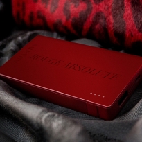 Valentino x Mophie выпустили портативную зарядную станцию