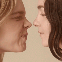 Наталья Водянова и Мариякарла Босконо в мини-фильме Stella McCartney