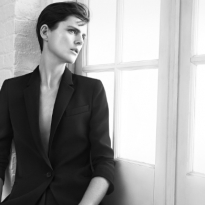 Первая рекламная кампания Theory