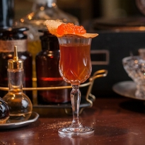 Новая точка на карте Санкт-Петербурга: кафе \"Маяковский\"