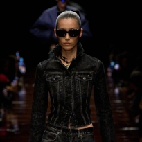 Balenciaga, коллекция весна-лето 2025