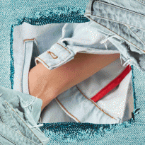 Как делают джинсы в России? Узнали у основателя BLCV Ильи Булычева