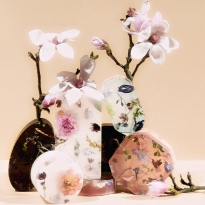 Как создают столы и зеркала из сухоцветов и эпоксидной смолы: история бренда Murky