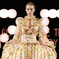 Valentino, кутюрная коллекция весна-лето 2025