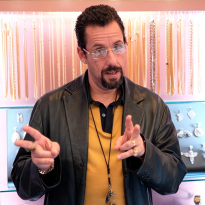 Опал из прошлого: почему русский фейсбук вручил Оскара «Неограненным драгоценностям»