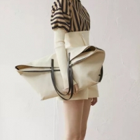 Выбор Кати Дарма: сумки на все времена, которые можно успеть купить на распродажах