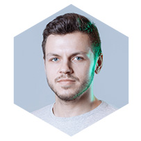 Денис Астахов