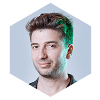 Александр Ус