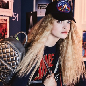 Студенческие годы: рекламная кампания Love Moschino Студенческие годы: рекламная кампания Love Moschino