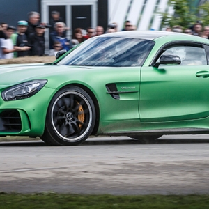 Mercedes-AMG GT R: родом из \"Зеленого ада\"