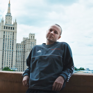 Видео: как готовился показ Гоши Рубчинского в Петербурге